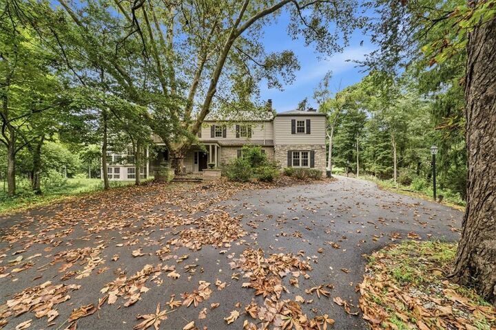 Property Photo:  4448 Mount Royal Blvd  PA 15101 