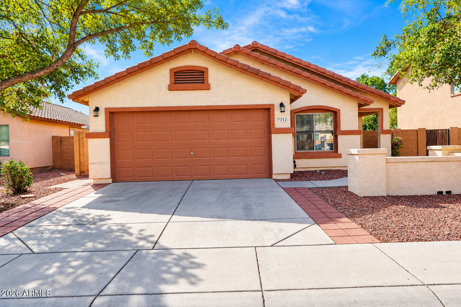 Property Photo:  7252 S 252nd Lane  AZ 85326 