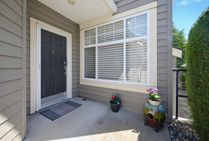 Property Photo:  15500 Rosemary Heights Crescent 137  BC V3Z 0K1 