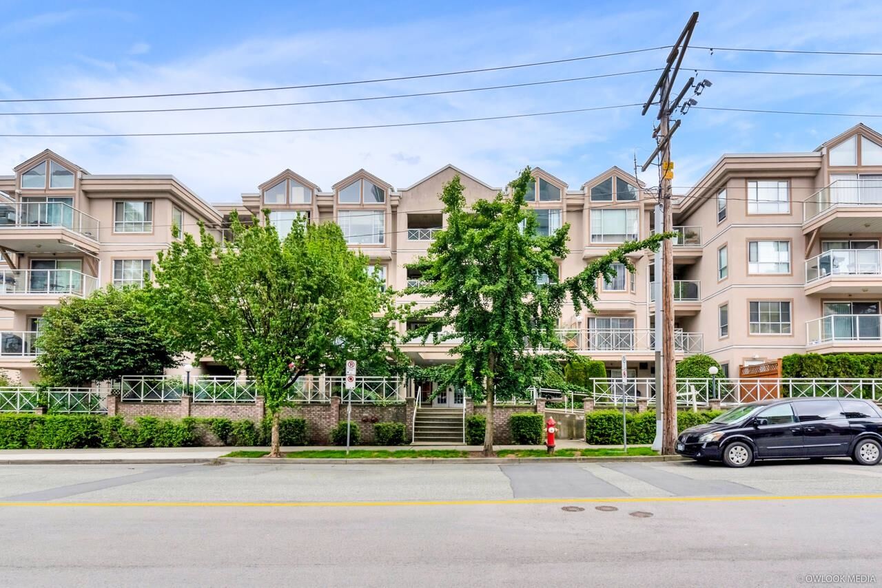 Property Photo:  525 Agnes Street 101  BC V3L 1G2 