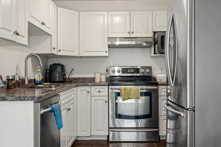 Property Photo:  46260 Harford Street 10  BC V2P 2W3 