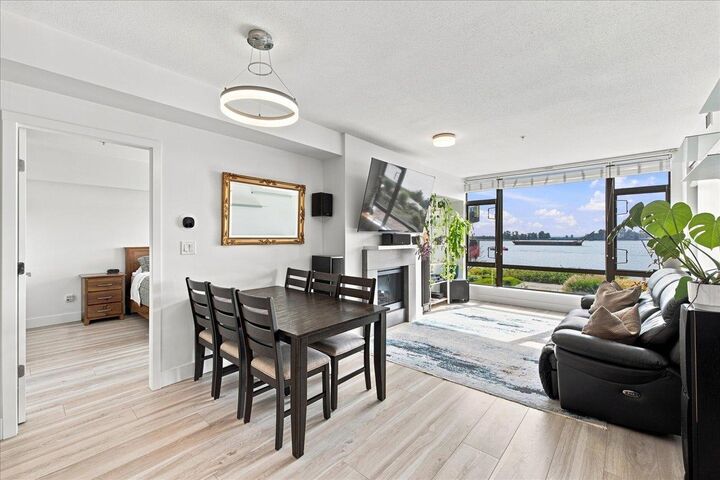 Property Photo:  14200 Riverport Way 202  BC V6W 1M4 