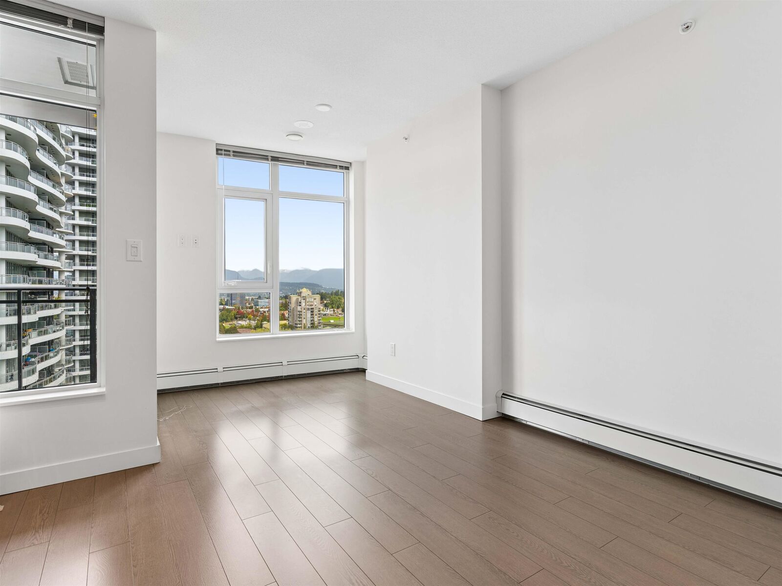 Property Photo:  13308 Central Avenue 1413  BC V3T 0M4 