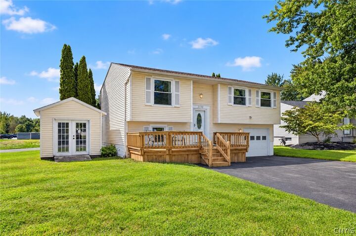 Property Photo:  3888 Pintail Path  NY 13090 