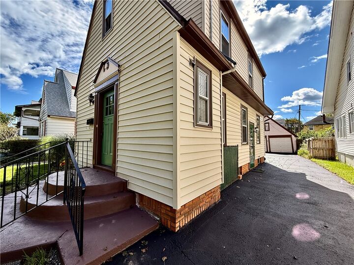 Property Photo:  247 Genesee Park Boulevard  NY 14619 