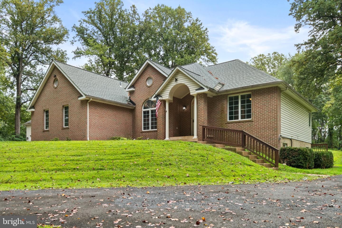 Property Photo:  41433 Red Hill Road  VA 20175 