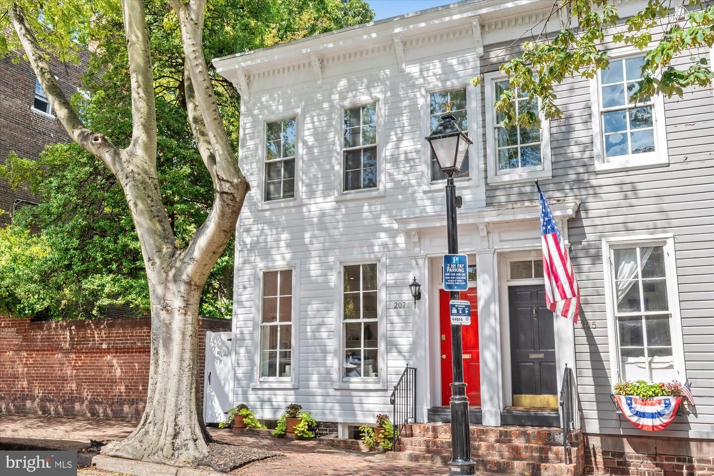 Property Photo:  207 Cameron Street  VA 22314 
