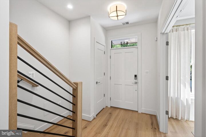 Property Photo:  810 Gibbon Street  VA 22314 