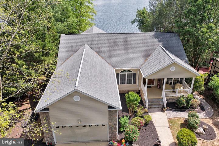 Property Photo:  626 Cornwallis Avenue  VA 22508 