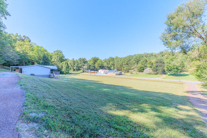 Property Photo: 5394 Cleveland Hwy GA 30710