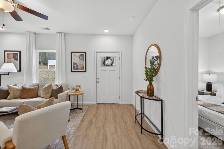 Property Photo:  806 S Salisbury Avenue  NC 28159 