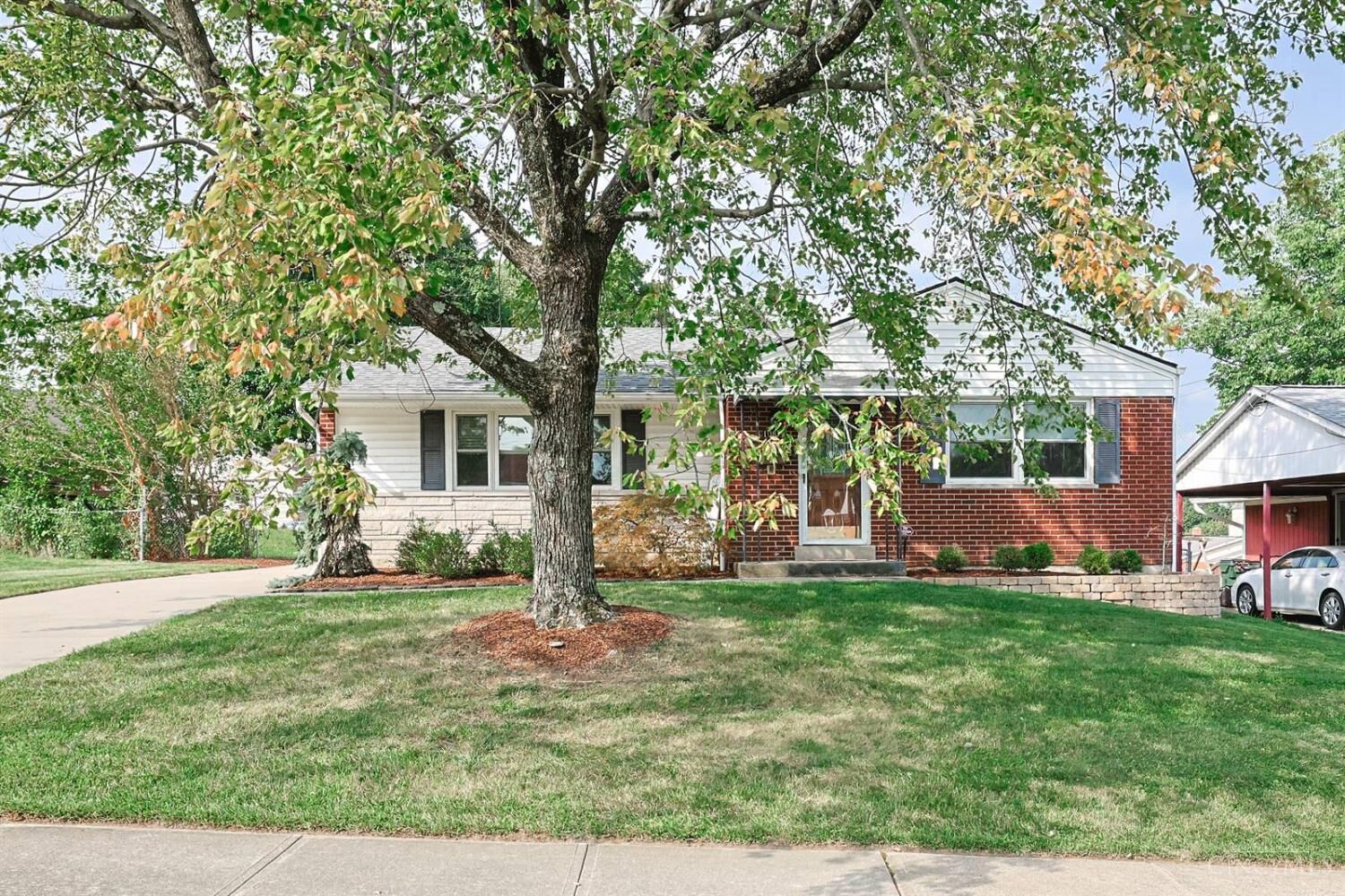 Property Photo: 10819 Lemarie Drive OH 45241