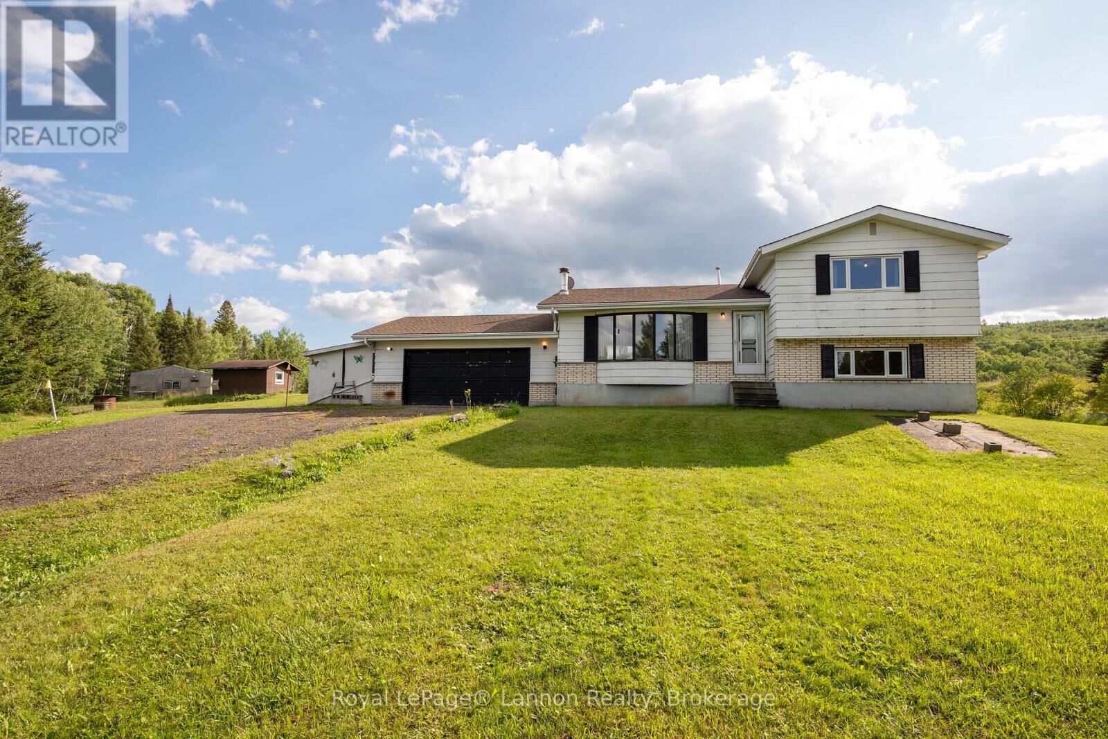 Property Photo:  6627 Dawson Road  ON P7G 0V2 