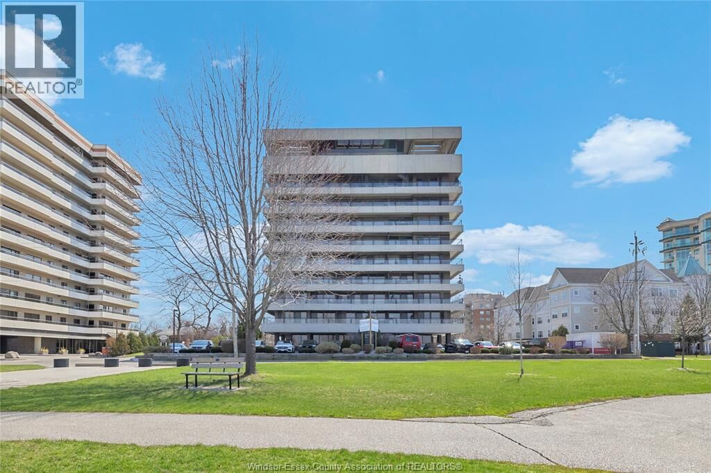 Property Photo:  5125 Riverside Drive East 604  ON N8S 4L8 