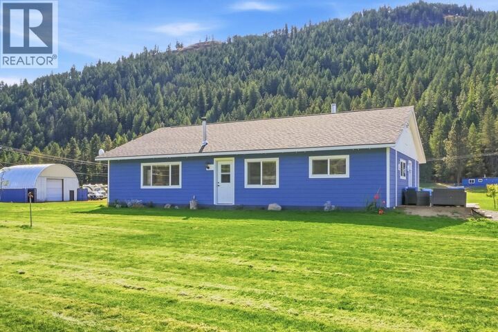 Property Photo:  3590 #3 Highway  BC V0H 1Y0 