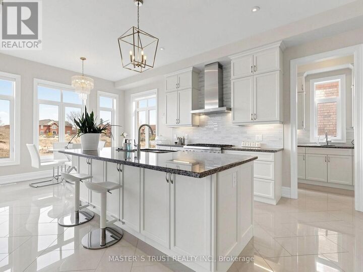 Property Photo:  61 Grange Drive  ON L4E 1E2 