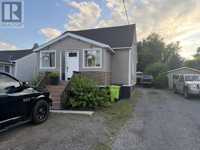 Property Photo:  317 Moody St  ON P6C 3Z9 