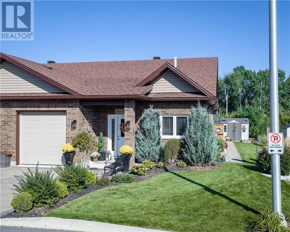 Property Photo:  2512 Parkview Drive Unit# B3  ON  