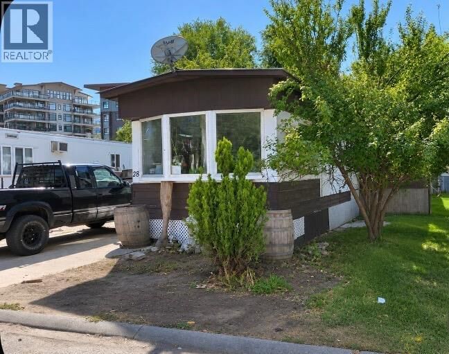 Property Photo:  3245 Paris Street 28  BC V2A 3T9 
