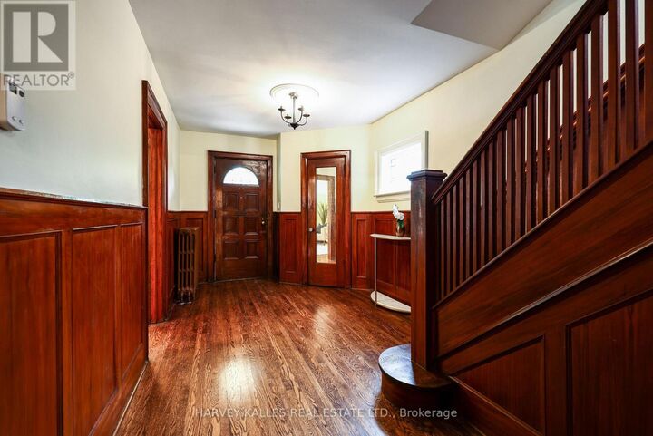 Property Photo:  617 Lonsdale Road  ON M5P 1R8 
