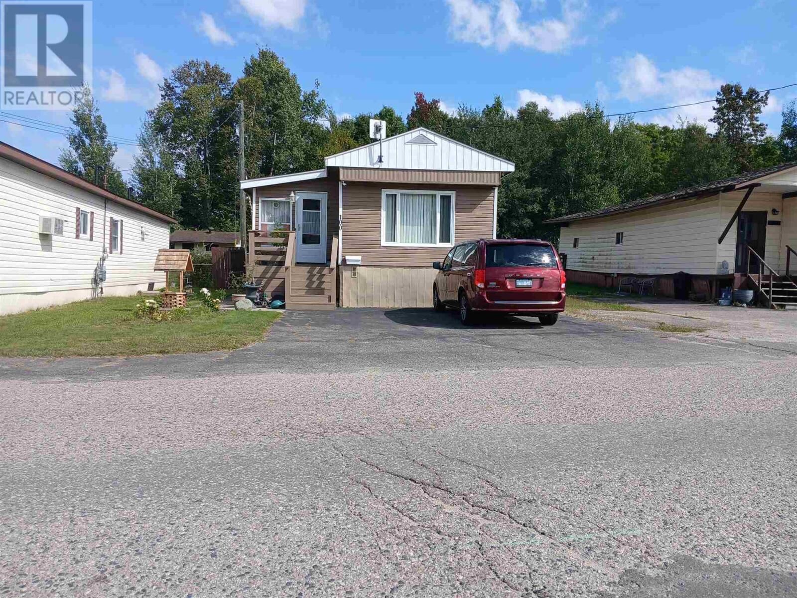 Property Photo:  100 Westhill Rd  ON P5A 1A7 