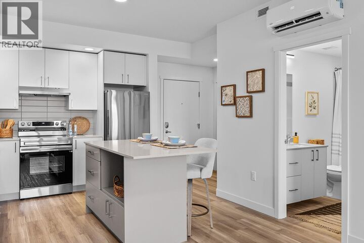 Photo de la propriété:  1111 Frost Road 403  BC V1W 0G8 