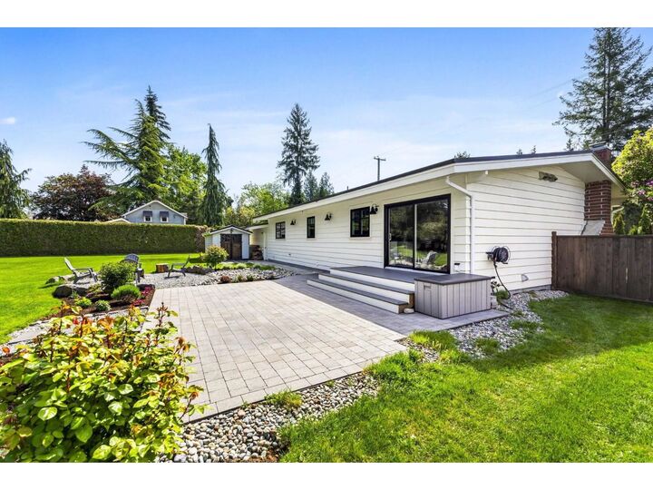 Property Photo:  24633 56 Avenue  BC V2Z 1B9 