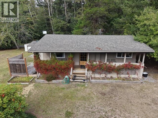 Property Photo:  3010 Oak Street  BC V0N 1W0 
