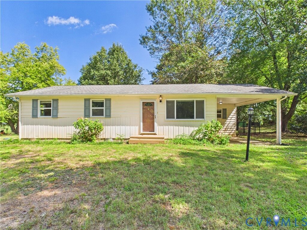 Property Photo:  79 Lake Drive  VA 23901 