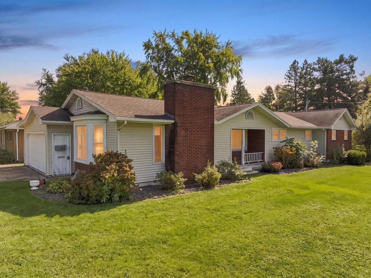 Property Photo:  601 S Maryknoll Avenue  WI 54449 