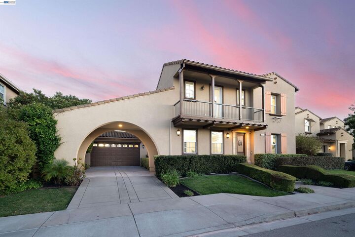 Property Photo:  5662 Lysander Way  CA 94582 