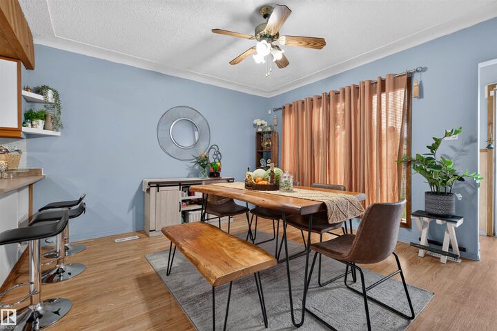 Property Photo:  11549 82 Street NW  AB T5B 2V7 