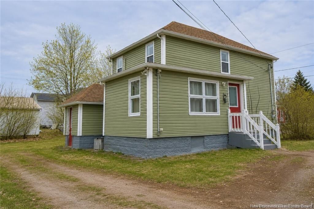 Property Photo:  35 Brait Street  NB E4W 1W1 