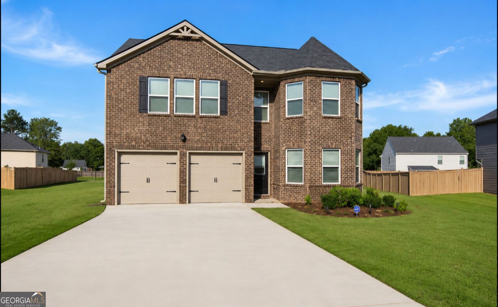 Property Photo: 1129 Bluecoat Circle GA 30228