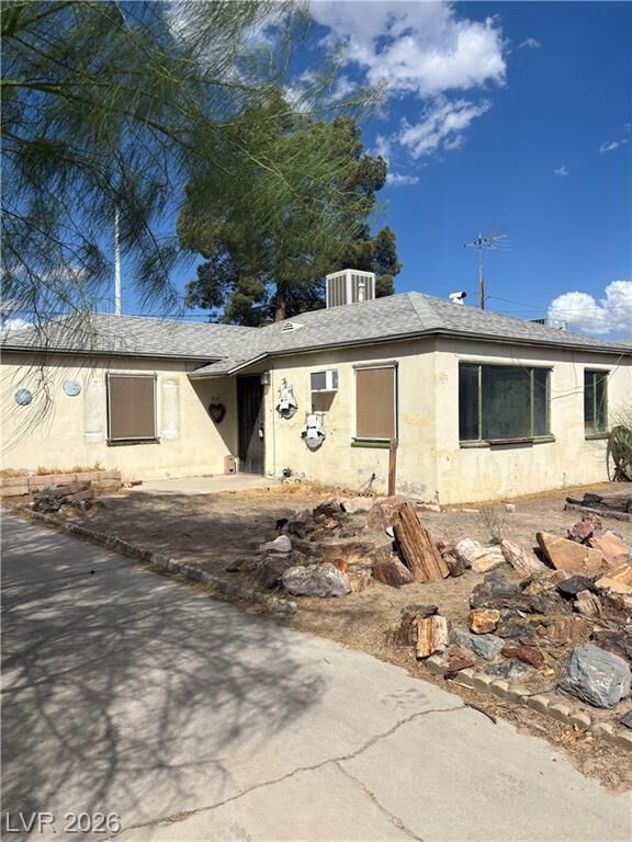 Property Photo:  816 Lillis Avenue  NV 89030 
