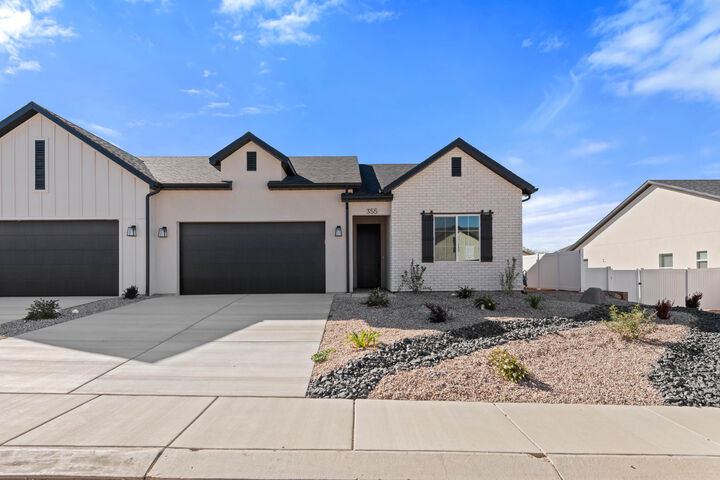 Property Photo:  355 W Rosie Lp  UT 84721 