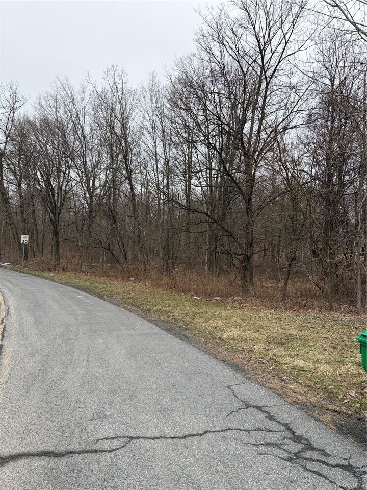 Property Photo: 3748 US Highway 9W NY 12528