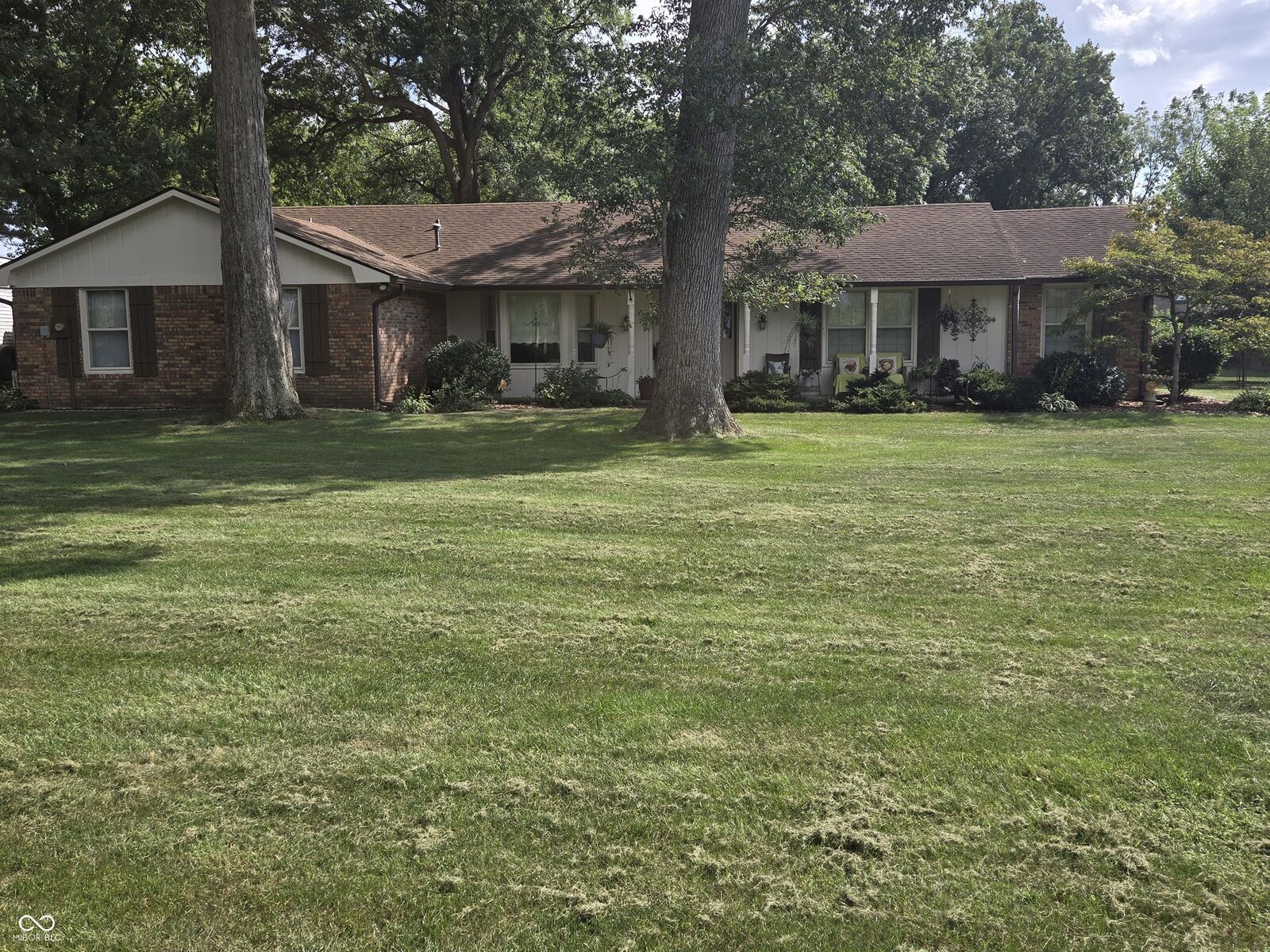 Property Photo: 2025 W 600 S IN 46013