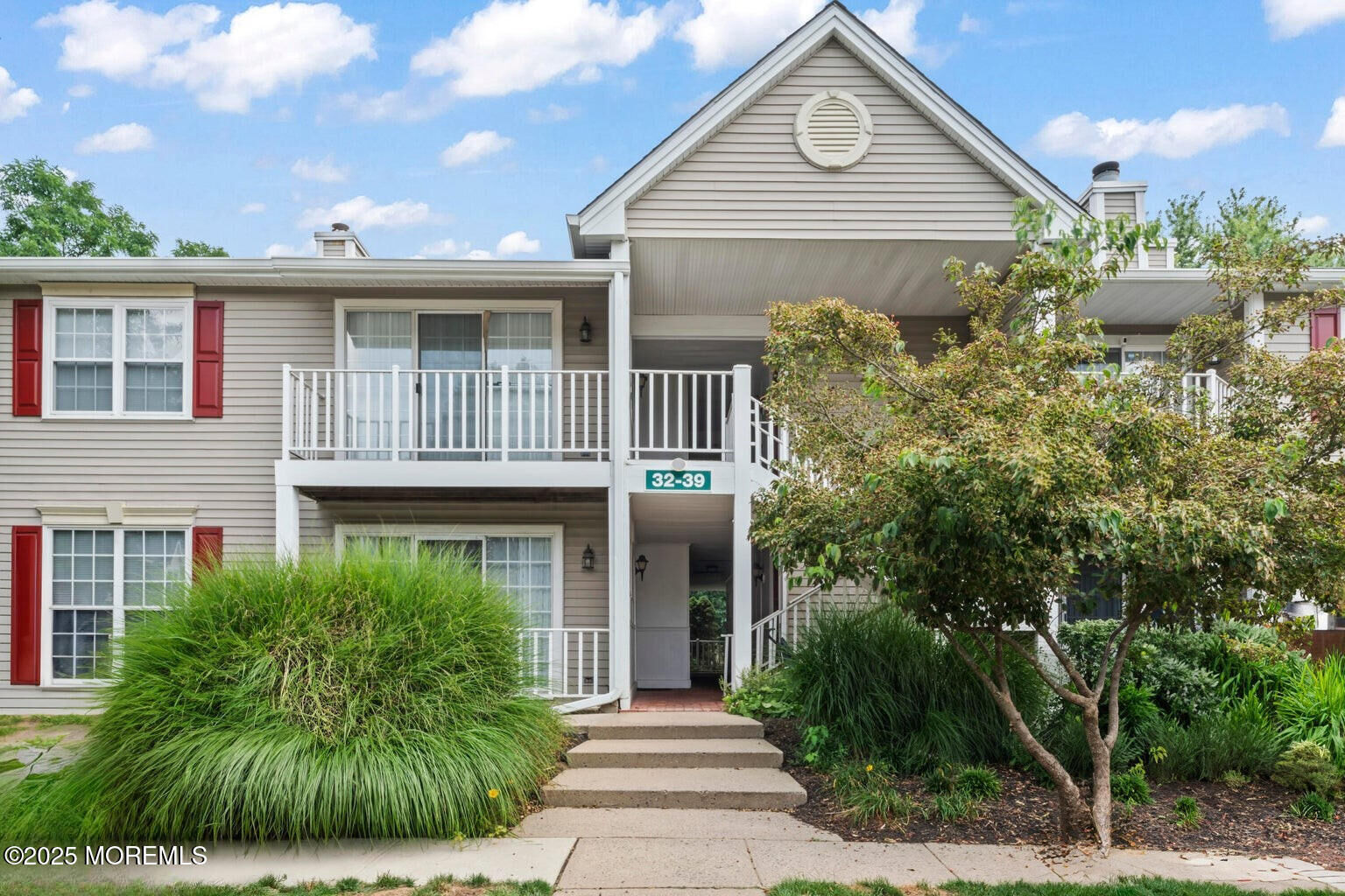 Property Photo:  35 Beaumont Court  NJ 07724 