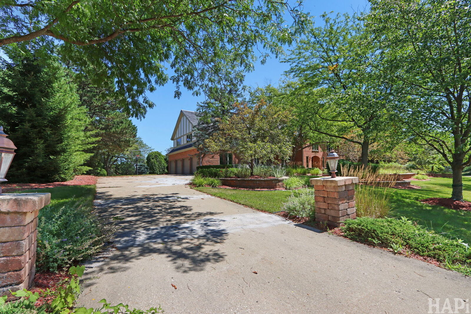 Property Photo: 35 Revere Drive IL 60010