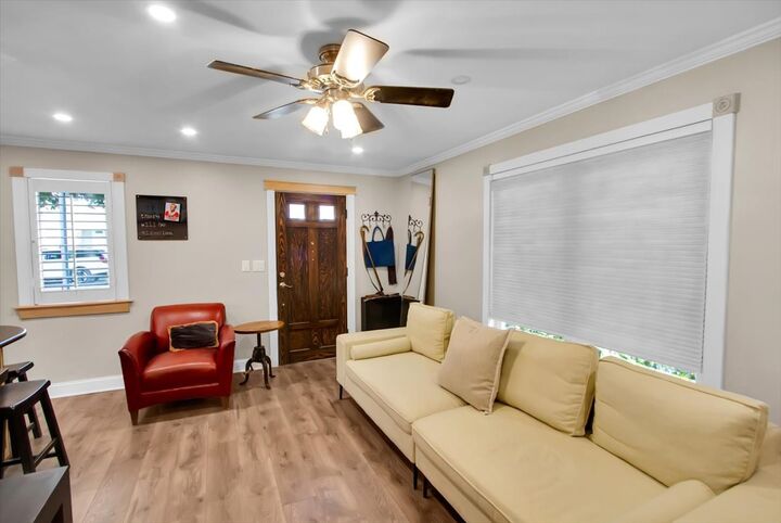 Property Photo: 2444 Elm Street IL 60171
