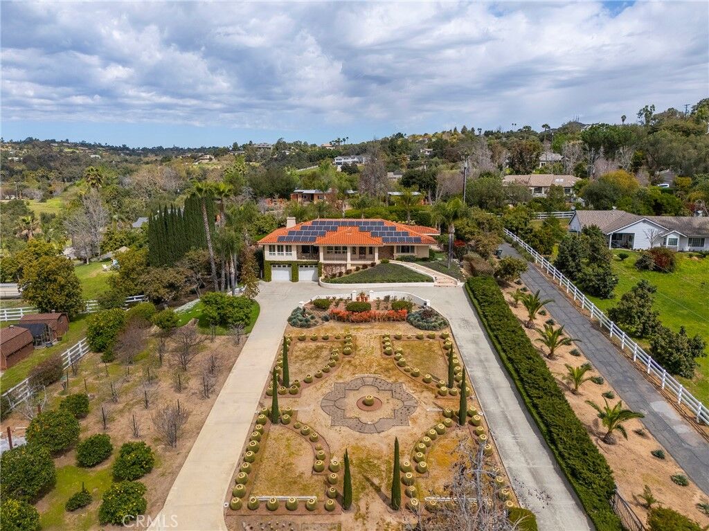 Property Photo:  2740 Los Alisos Drive  CA 92028 