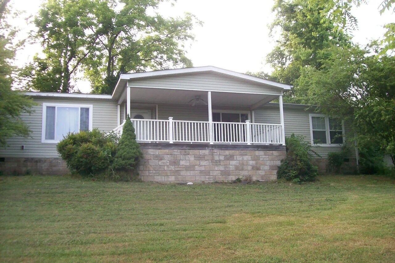 Property Photo:  441 Lewallen Hollow Ln  TN 37716 