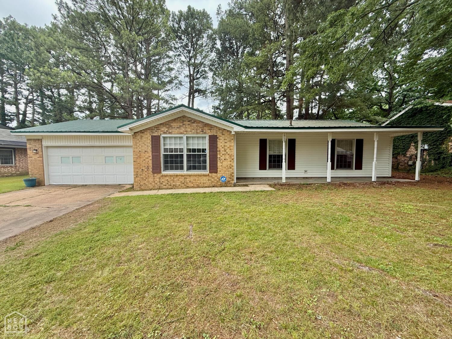Property Photo: 1705 Colonial Road AR 72401
