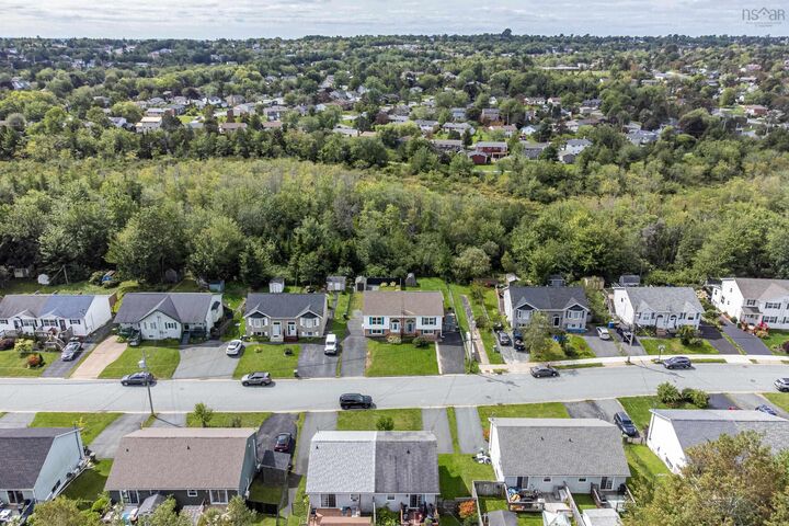 Property Photo:  33 Brookview Drive  NS B2V 2V5 