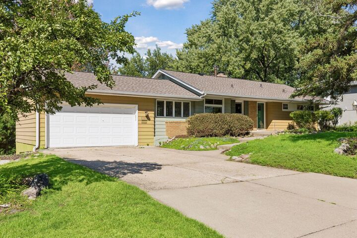 Property Photo: 2131 Perry Avenue N MN 55422
