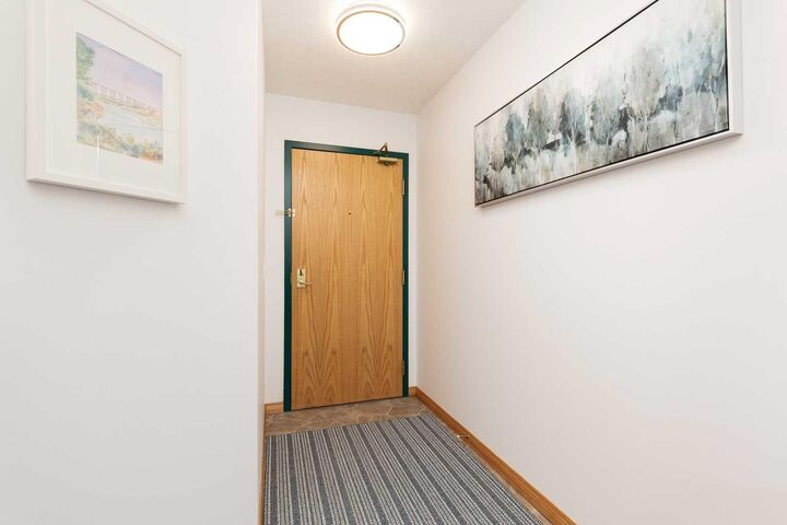 Property Photo:  75 1 Avenue S 130  AB T1J 2R2 
