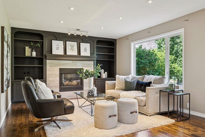 Property Photo:  400 Sienna Park Drive SW  AB T3H 3K3 