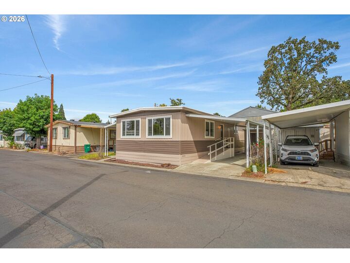 Property Photo:  4400 SE Roethe Rd 18A  OR 97267 