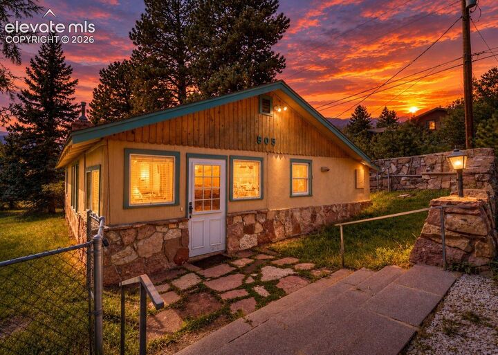 Property Photo:  505 E Gunnison Avenue  CO 80863 